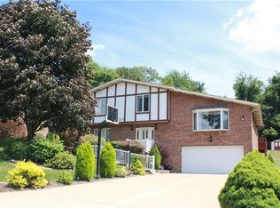 210 Andrew Dr, Clairton, PA