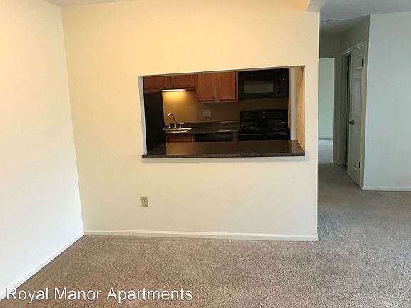 4th image of 8884 Royal Manor Dr #8884-301-3