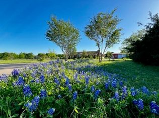 232 Spring Lake Cir, Waxahachie, TX 75167