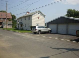 10 East St, Schaghticoke, NY 12154