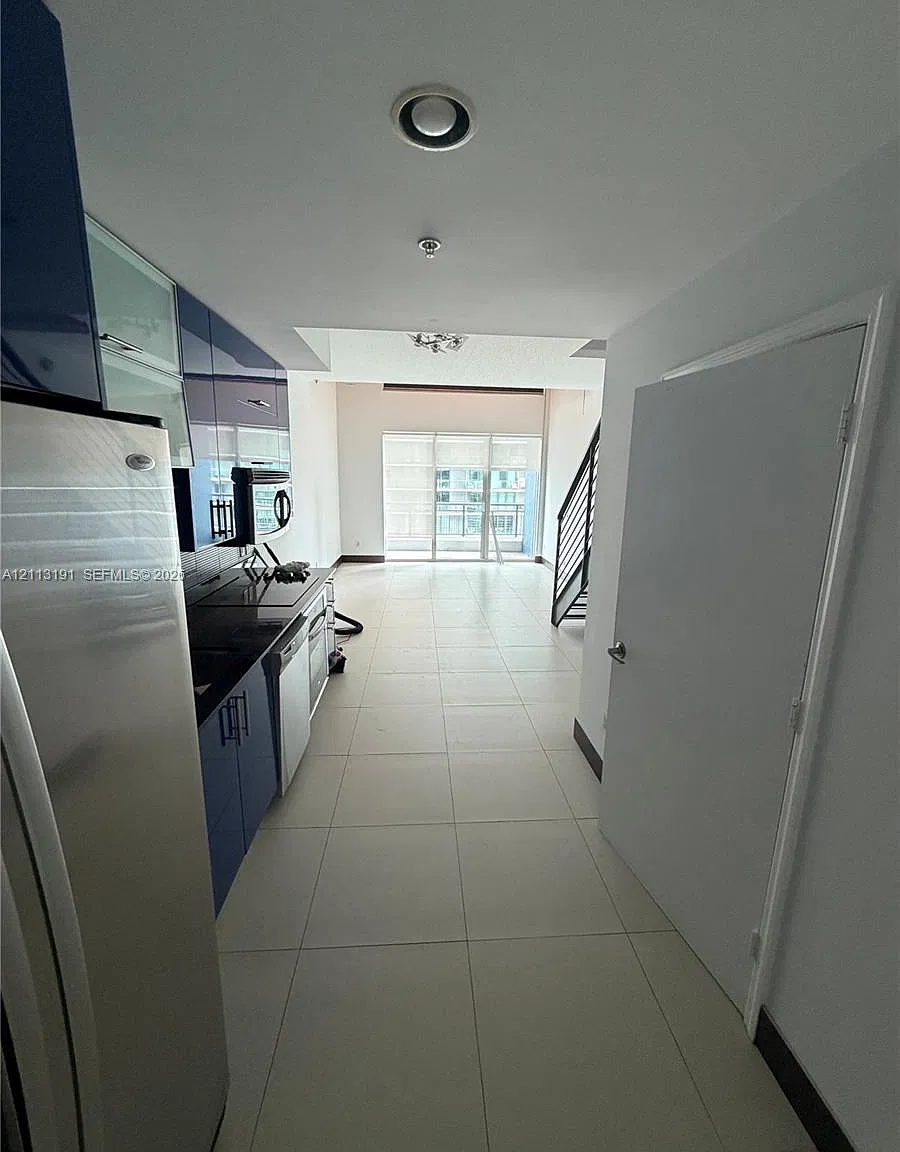 Infinity At Brickell Cond — Photo 2