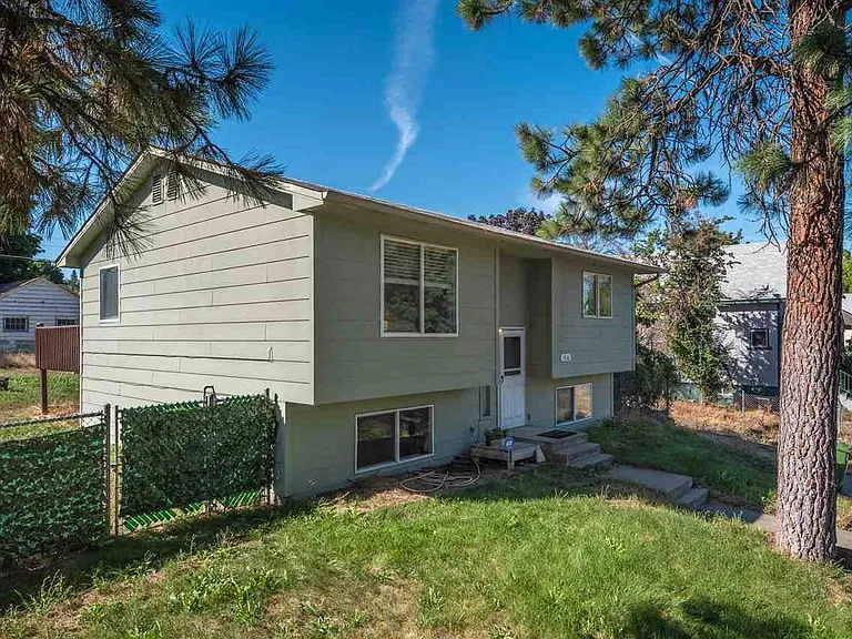 1836 E 8th Ave — Photo 13