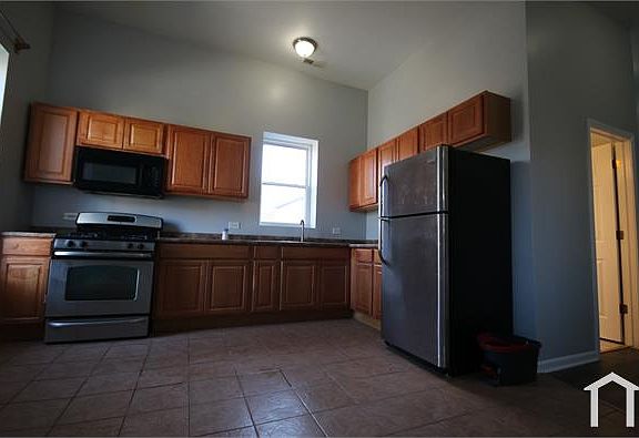 4th image of 3244 W Douglas Blvd #2N