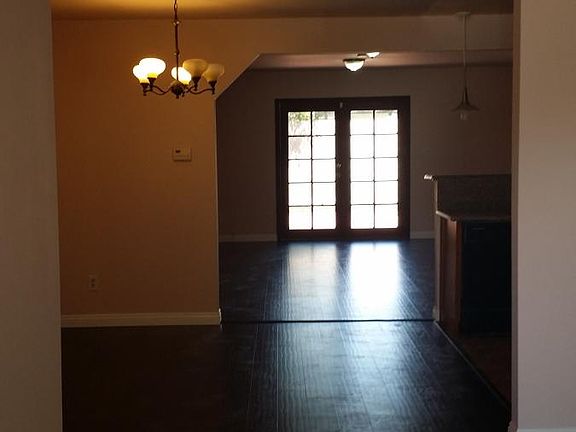 3rd image of 1627 N Barranca Ave