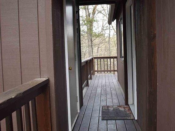 5th image of 19 Willow Ln
