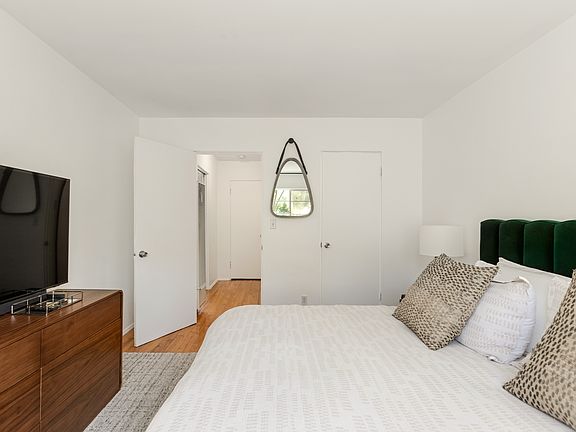 3rd image of 2-8450 Fountain Ave #12