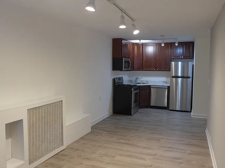 Lamon Courts Apartments — Photo 6