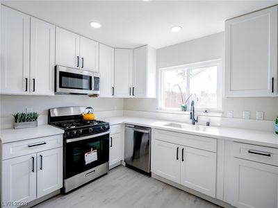 515 Oakwood Ct, Henderson, NV, 89002