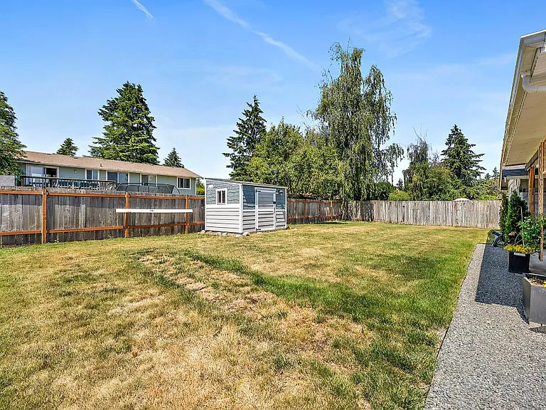 62 Queets St — Photo 22
