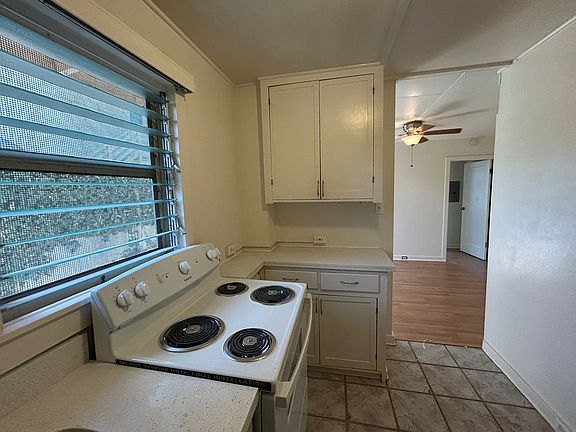 4th image of 2304 Fern St APT B