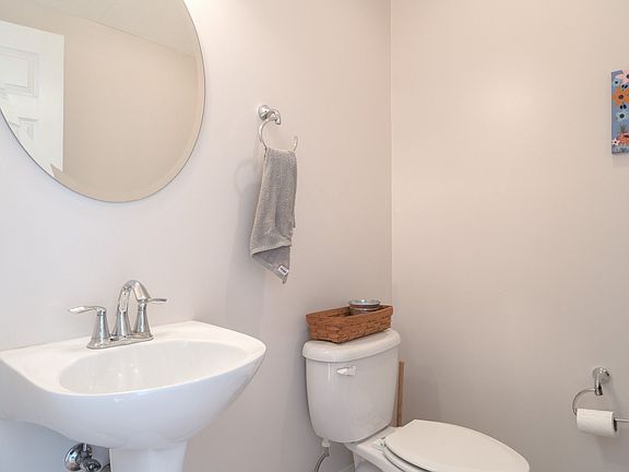 3rd image of 600 Prospect St