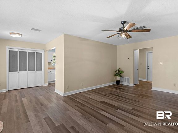 3rd image of 5665 Ulysses Rd