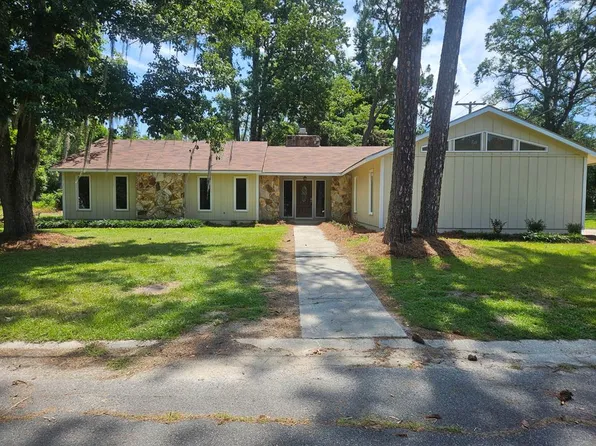 1310 Woodland Way, Nashville, GA 31639