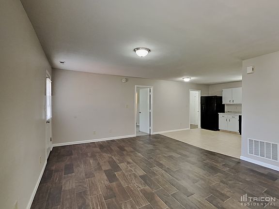 4th image of 6122 Long River Ln
