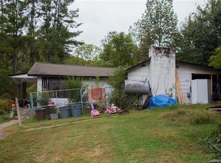 54 Sluder Branch Rd, Candler, NC 28715