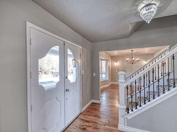 4th image of 1846 Rolling Hills Dr