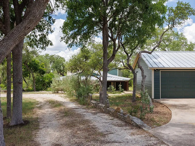 1100 Chapparal Dr — Photo 5