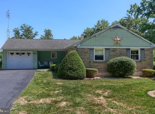 829 Locust Grove Rd, Middletown, PA 17057