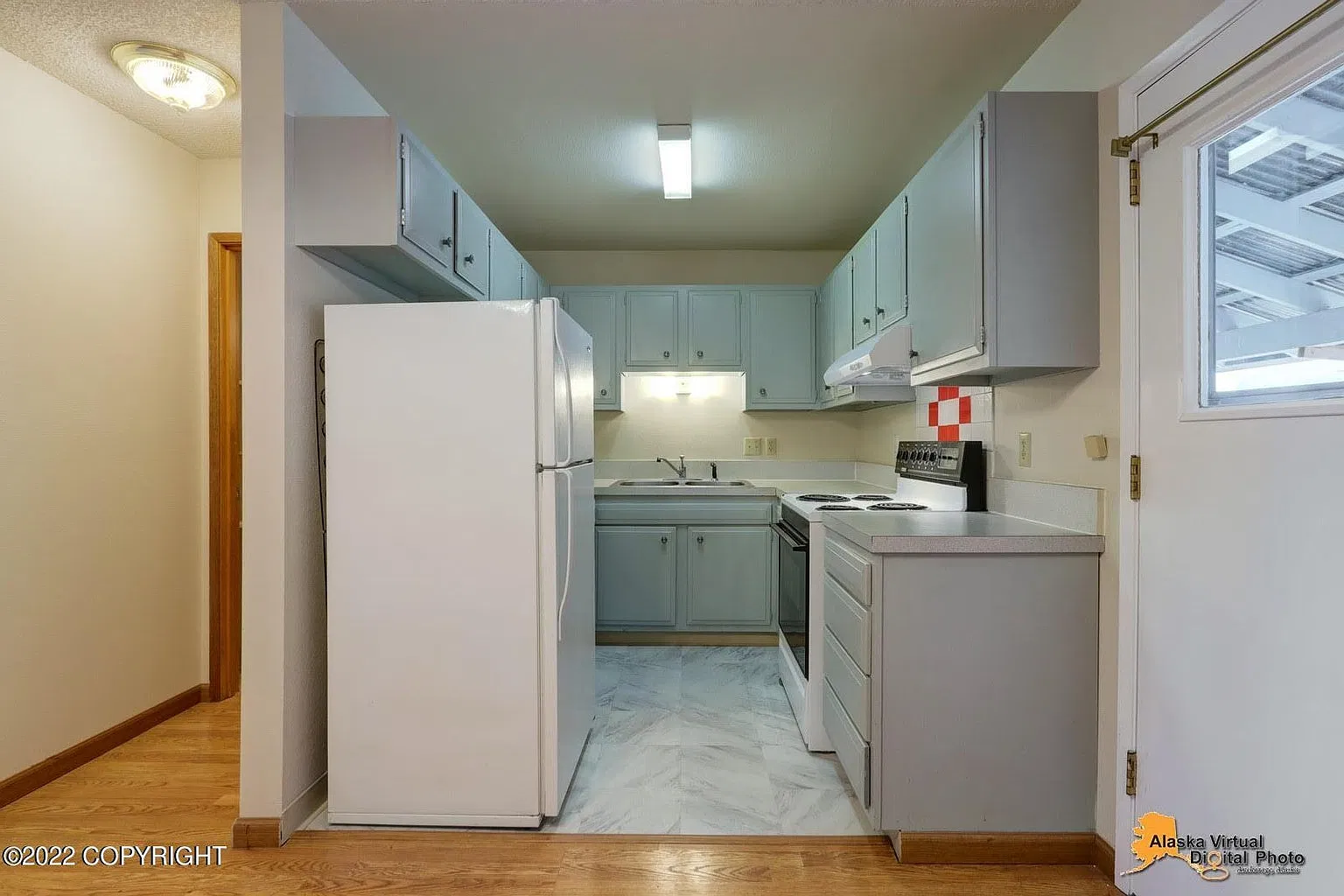 2 bed, 1000 sqft, $1,395 — Photo 1
