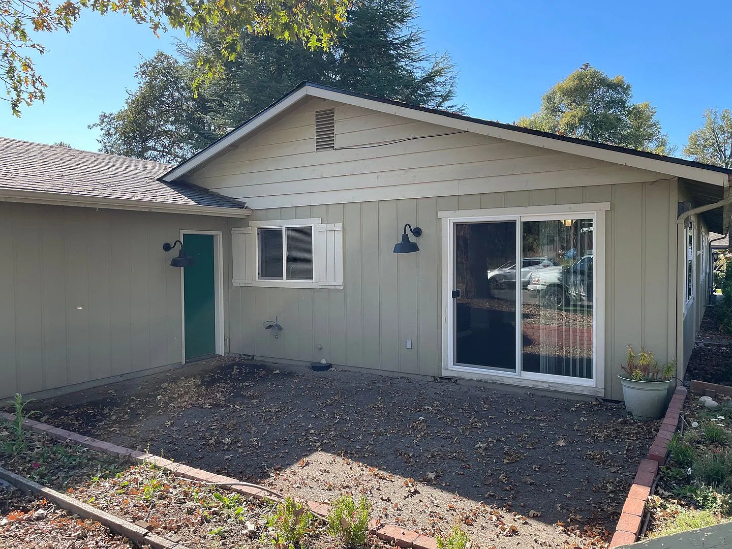 Welcome to This Charming 3 Bedroom Two Bath with a large fenced back yard — Photo 2