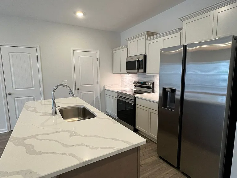 967 Horse Mountain Rd #5E — Photo 7