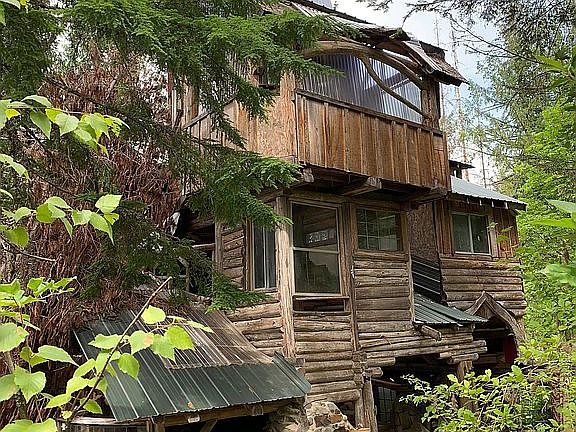 2nd image of 457 Hillcrest Dr