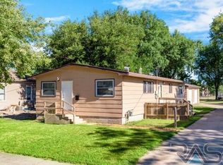 1732 W 9th St, Sioux Falls, SD 57104