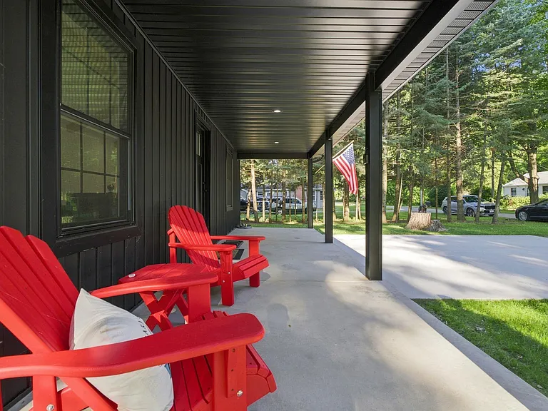 3117 Maplewood Dr — Photo 10