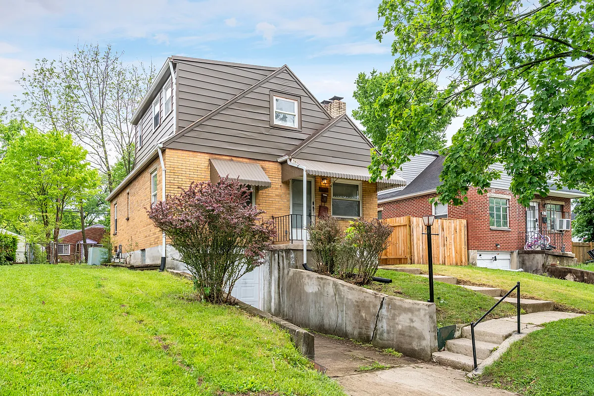 Building Photo - 1516 Shaftesbury Rd