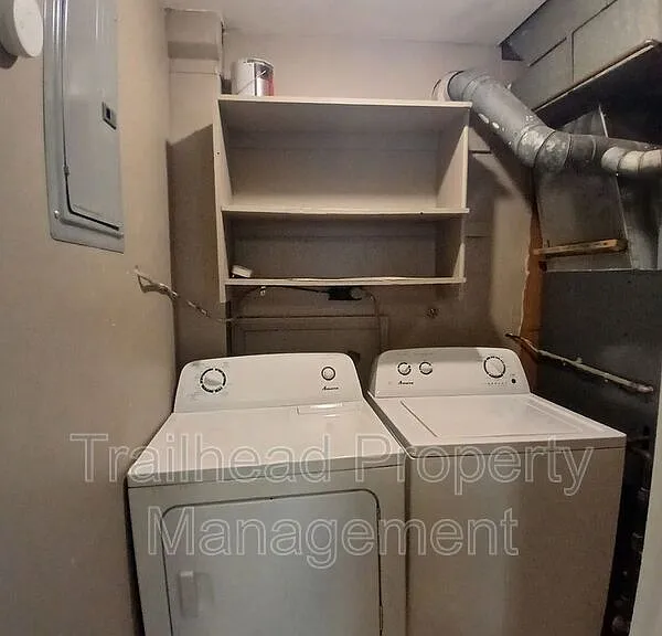 3325 S Oxford Ave #A — Photo 10