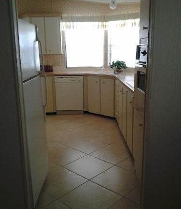 5th image of 487 Dolphin Cir