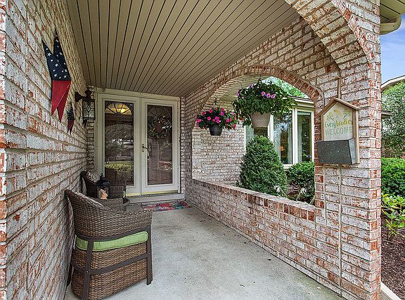 2nd image of 10115 E Tanglewood Cir