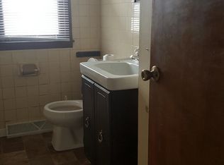 8548 W Crossfield Ave, Milwaukee, WI 53225