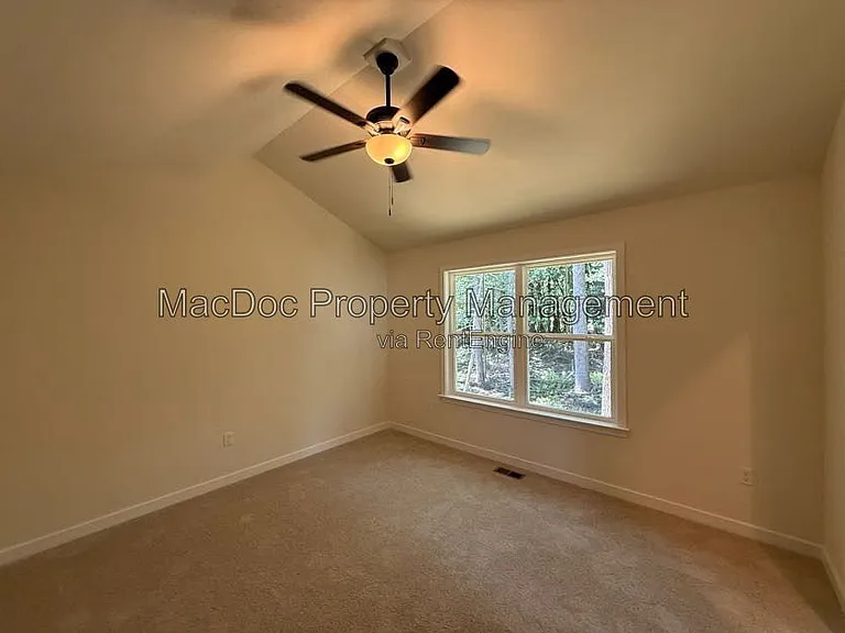 387 Forest Grove Rd — Photo 28