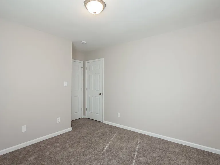 2910 Oakdale Pasture Dr — Photo 15