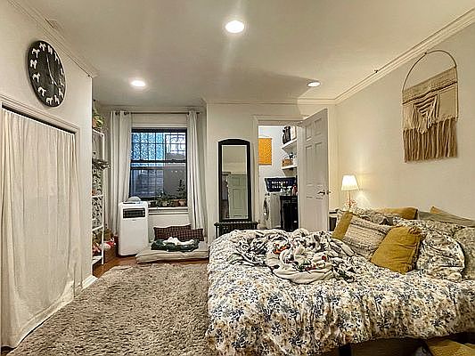 5th image of 386 Lafayette Ave #G