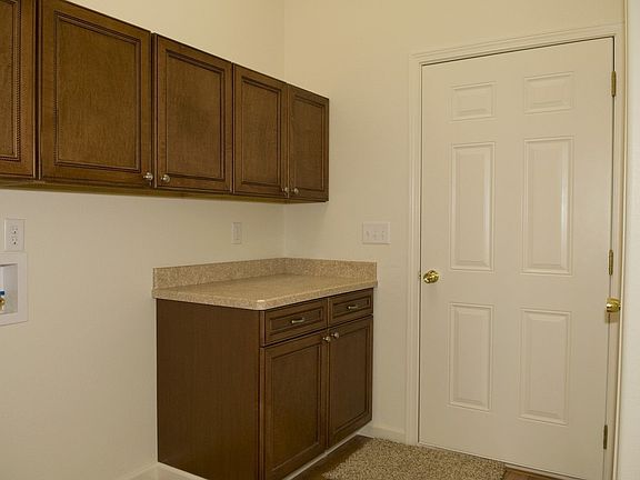 4th image of 1214 Emerald Dr