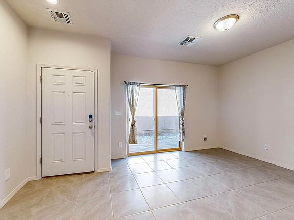 4th image of 1820 Villa Contesa Loop NW