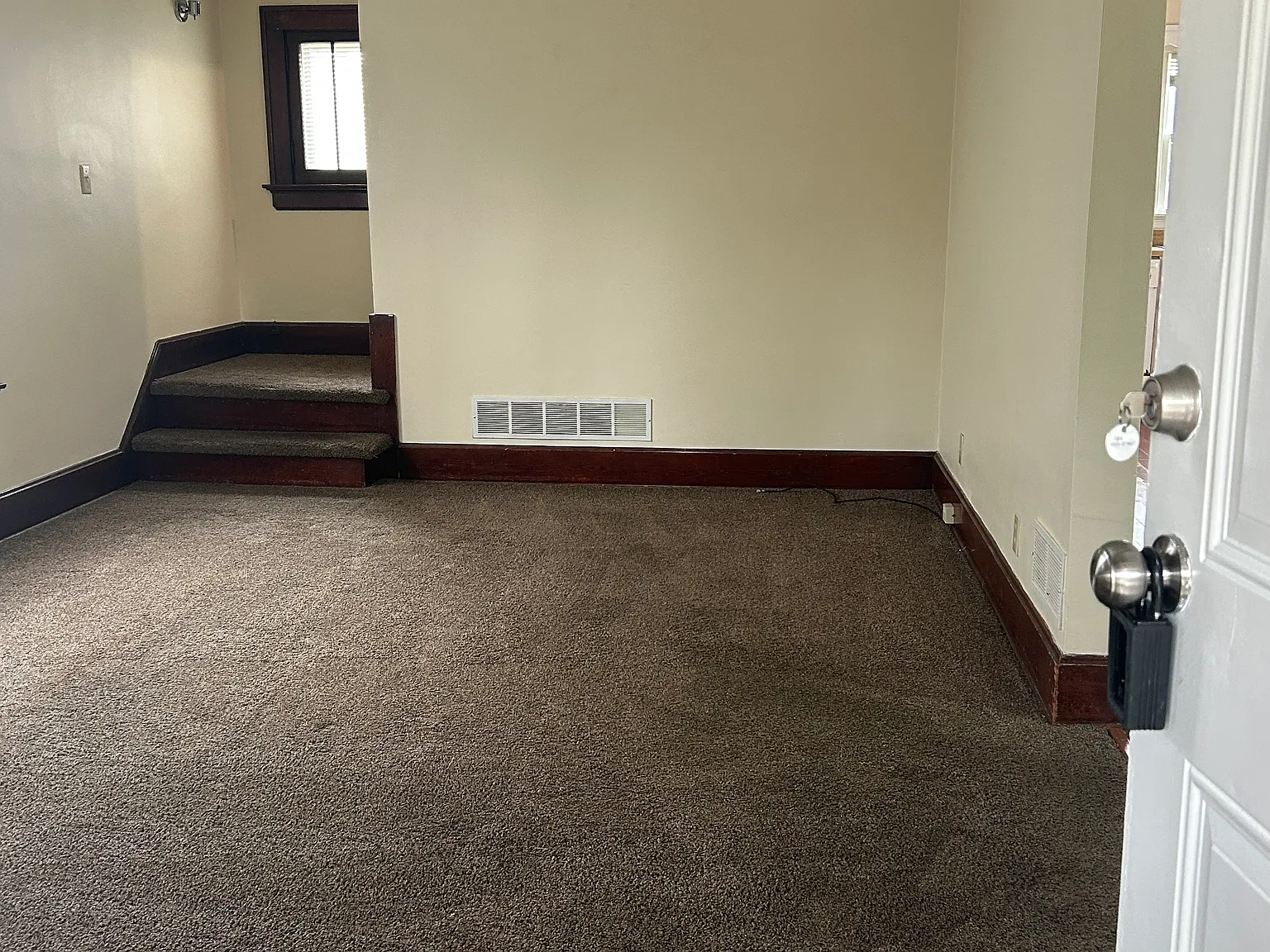 2 bed, 1128 sqft, $1,295 — Photo 2
