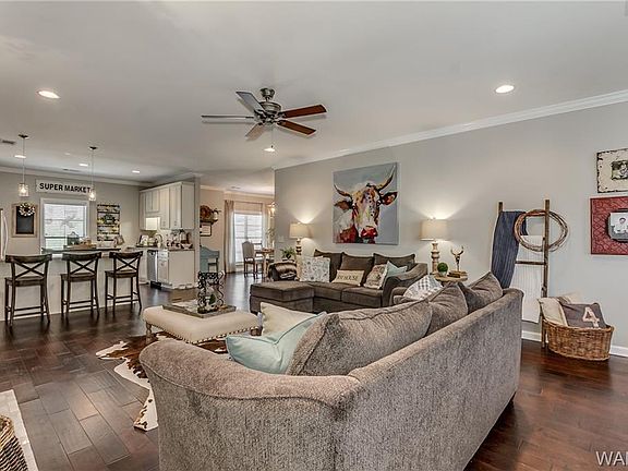 4th image of 10616 Hidden Woods Ln