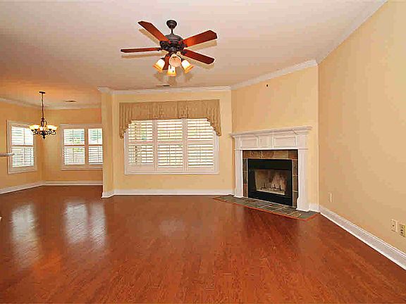 5th image of 109 Parkview Dr