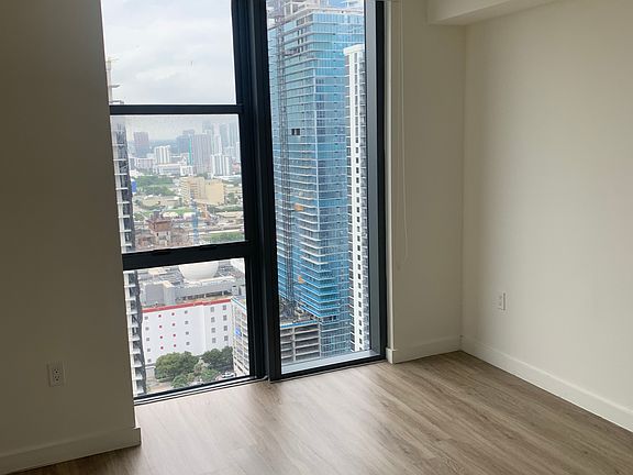 4th image of 398 NE 5th St #3609