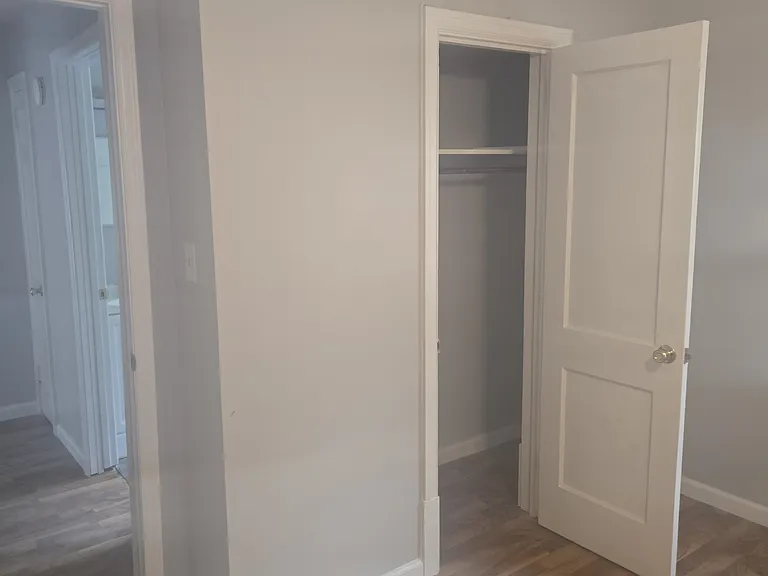 118 Clark Blvd — Photo 7