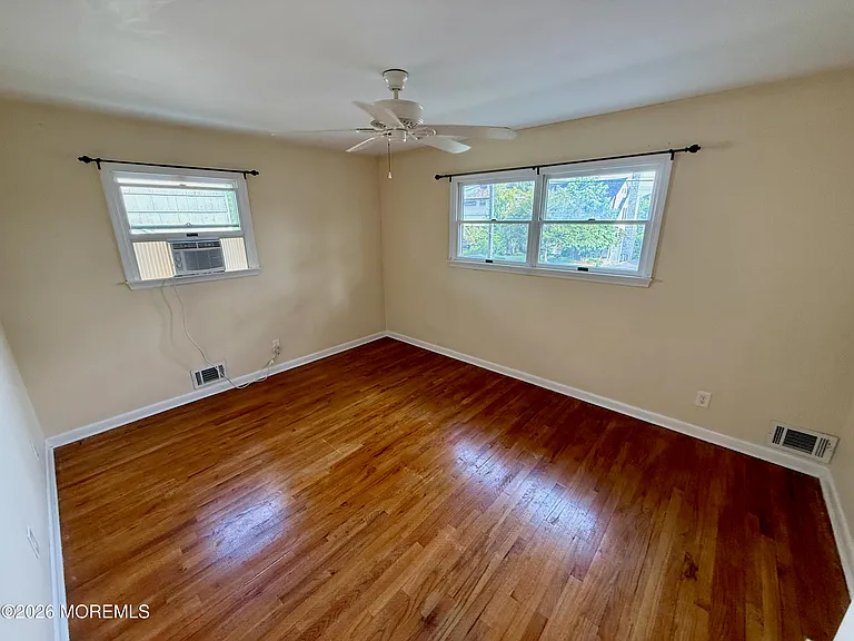 34 Highland Ave — Photo 15