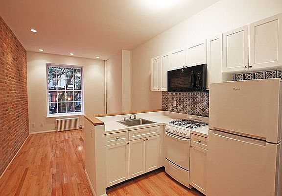 5th image of 322 E 81st St APT 1FW
