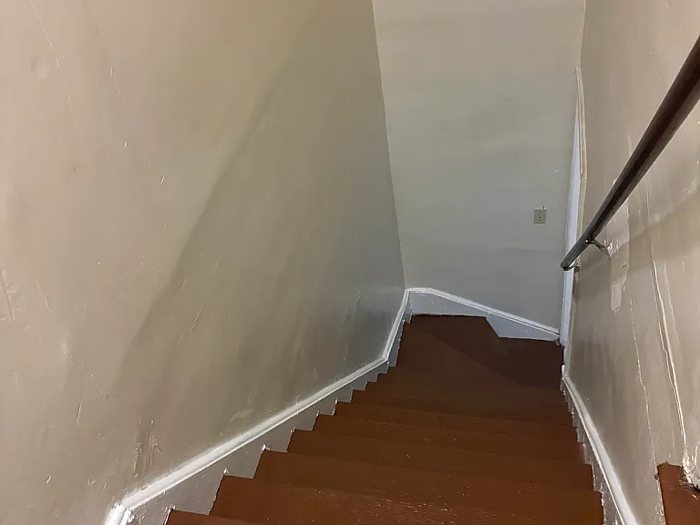 356 Westervelt Ave #2 — Photo 9