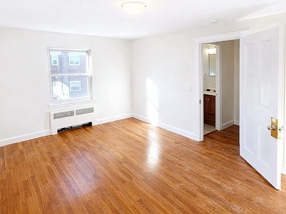 5th image of 186 Summit Ave #3A