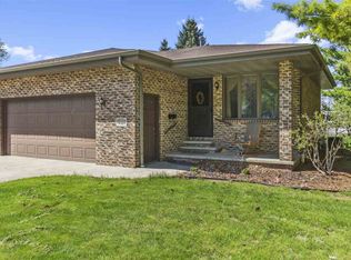 628 Lamers Rd, Kimberly, WI 54136