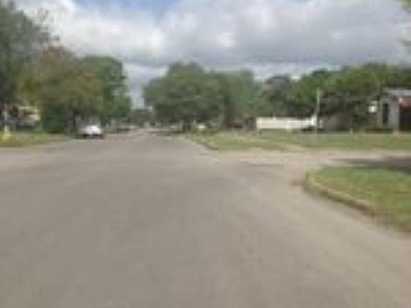 3rd image of 203 Langford Pl