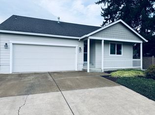 211 Iowa St, Silverton, OR 97381